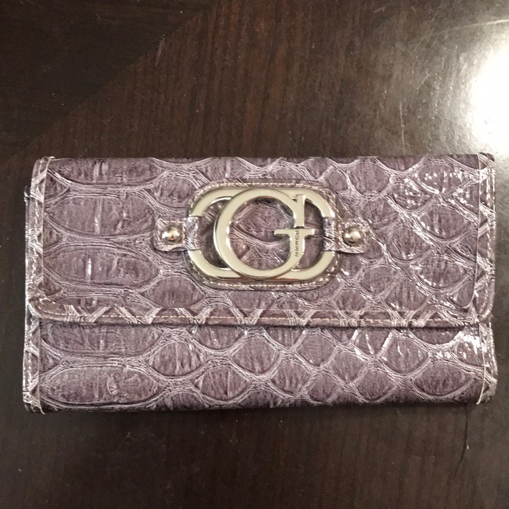Guess wallet